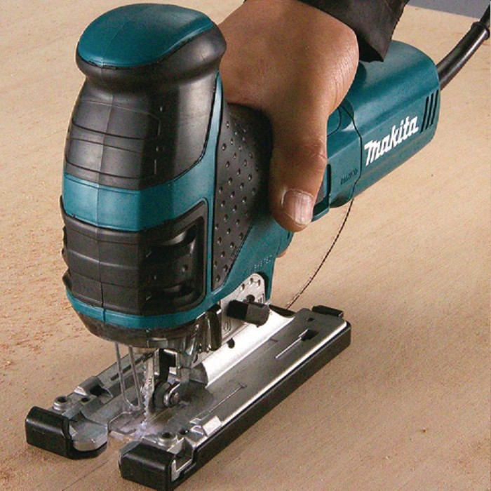 Ferăstrău vertical Makita 4351CT – Fierăstraie verticale
