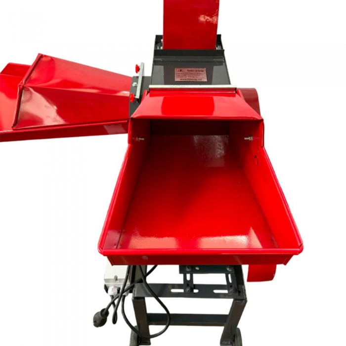 Измельчитель кормов Demetra DM-400-24 PRO – Корморезки и дробилки для зерна
