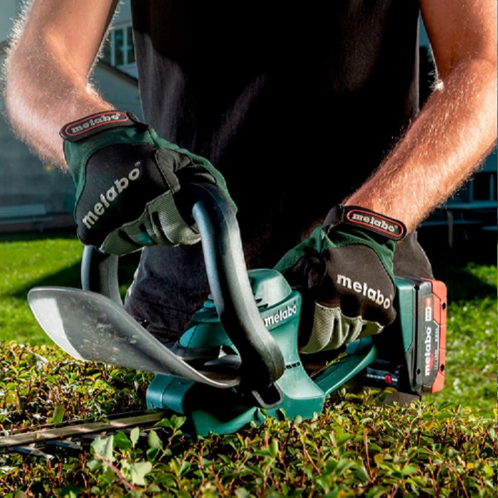 Кусторез с аккумулятором Metabo AHS 18-55 – Триммеры и газонокосилки