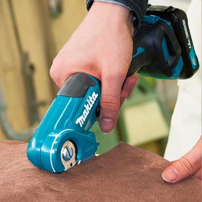 Ножницы для металла аккумуляторные Makita CXT CP100DSA – Оборудование для оброботки металла