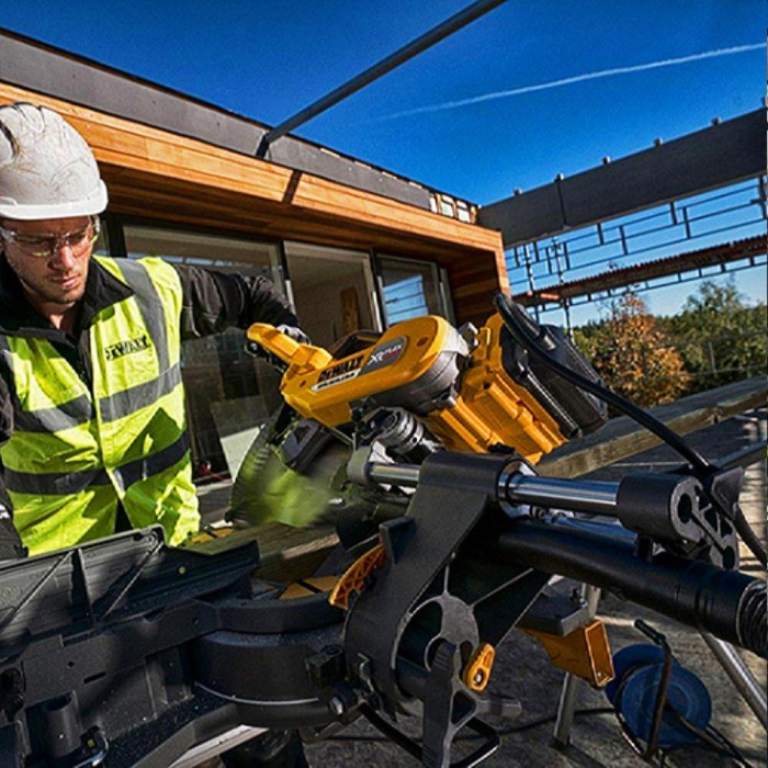 Пила циркулярная с аккумулятором DeWALT DHS780T2A – Пилы циркулярные