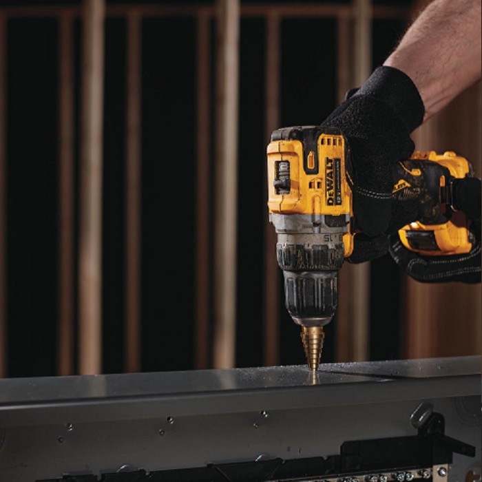 Дрель-шуруповерт на аккумуляторе DeWALT DCD701D2 – Шуруповерты