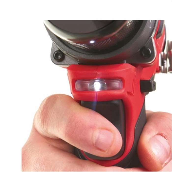 Дрель-шуруповерт с аккумулятором и ударом Milwaukee M12 FPD-402X – Шуруповерты