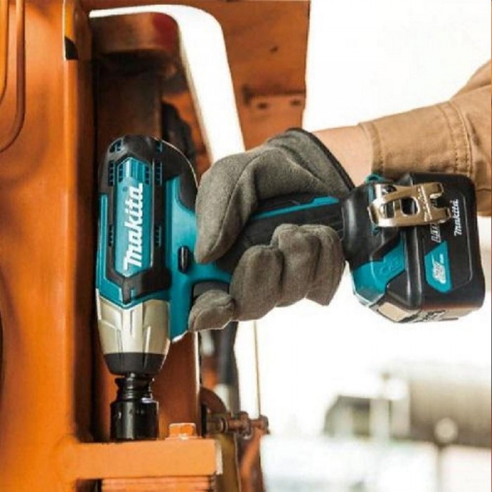 Șurubelniță cu impact fără fir Makita TW141DZ – Șurubelnițe