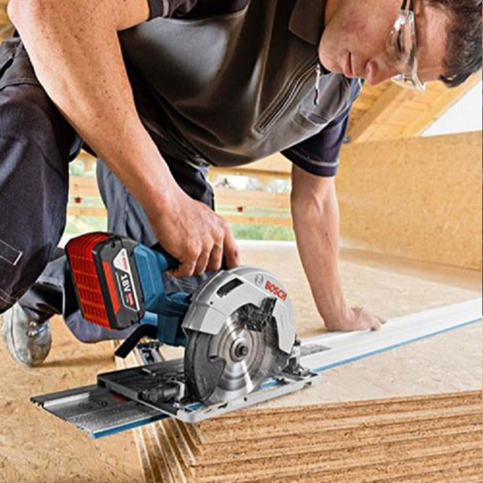 Пила циркулярная на аккумуляторе Bosch GKS 18V-57 G – Пилы циркулярные