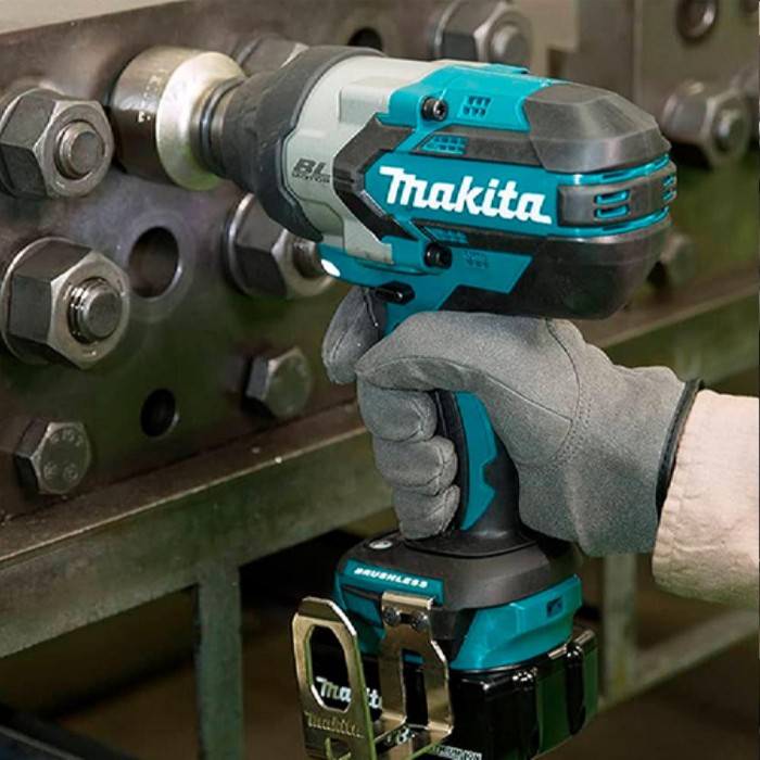 Шуруповерт аккумуляторный ударный Makita DTW1001Z – Шуруповерты