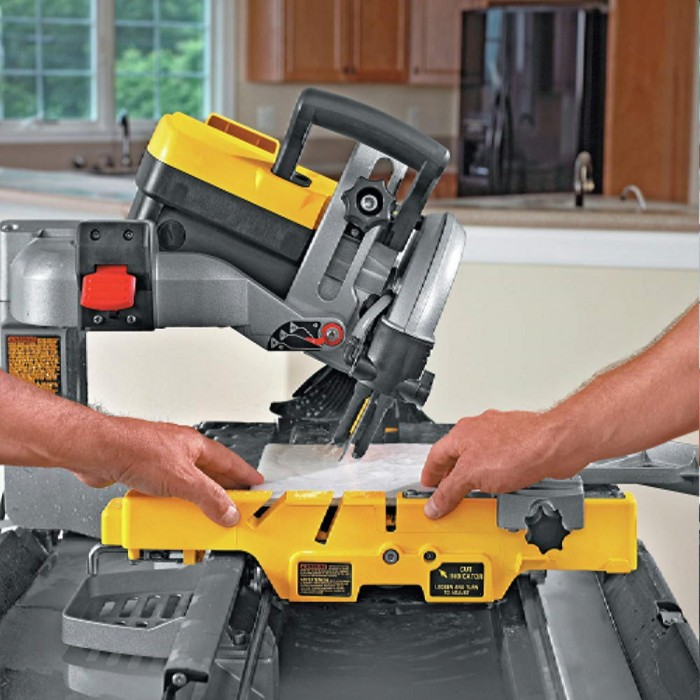 Машина для резки камня и керамических плит DeWALT D24000S – Машины для резки плит и бетона