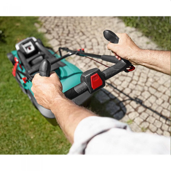 Mașină de tuns iarba cu baterie Bosch ROTAK 43 Li – Trimere și mașini de tuns iarba
