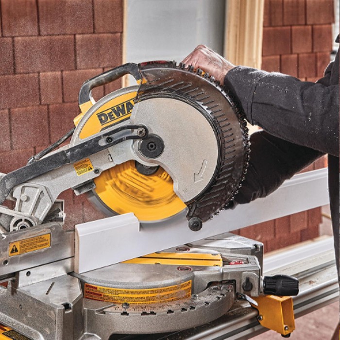 Пила циркулярная DeWALT DWS713 – Пилы циркулярные