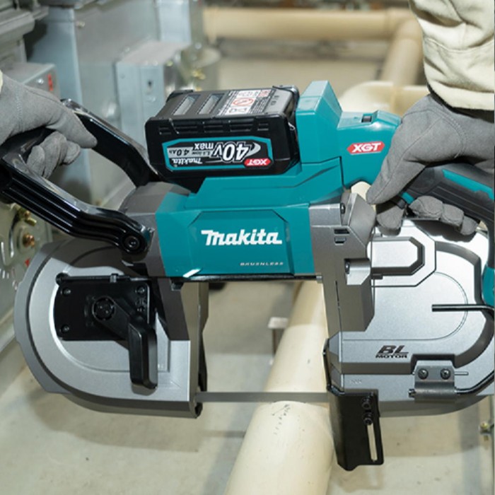Ленточная пила аккумуляторная Makita PB002GZ – Лобзики