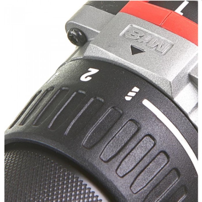 Шуруповерт-дрель аккумуляторный Milwaukee M18 CBLDD-202CX – Шуруповерты