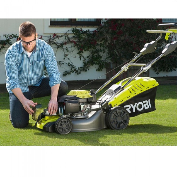 Mașină de tuns iarba pe benzină Ryobi RLM46175SO – Trimere și mașini de tuns iarba