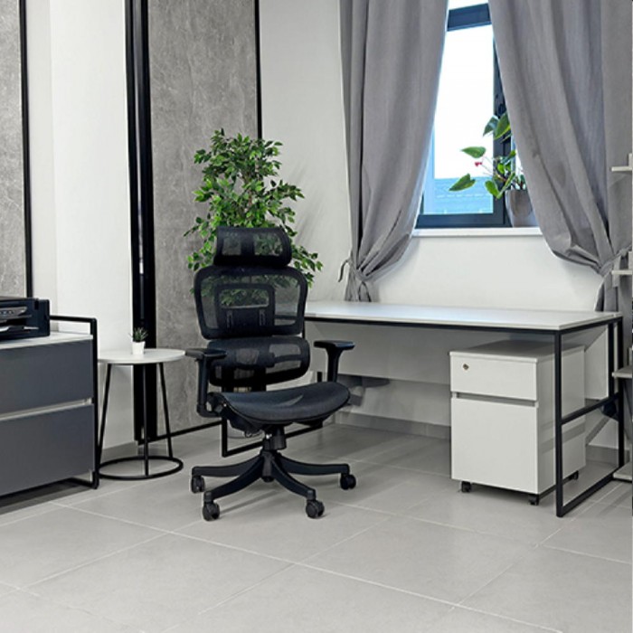 Офисное кресло Deco Ember черное P045A – Кресла офисные