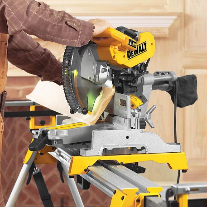 Пила циркулярная DeWALT DWS780 – Пилы циркулярные