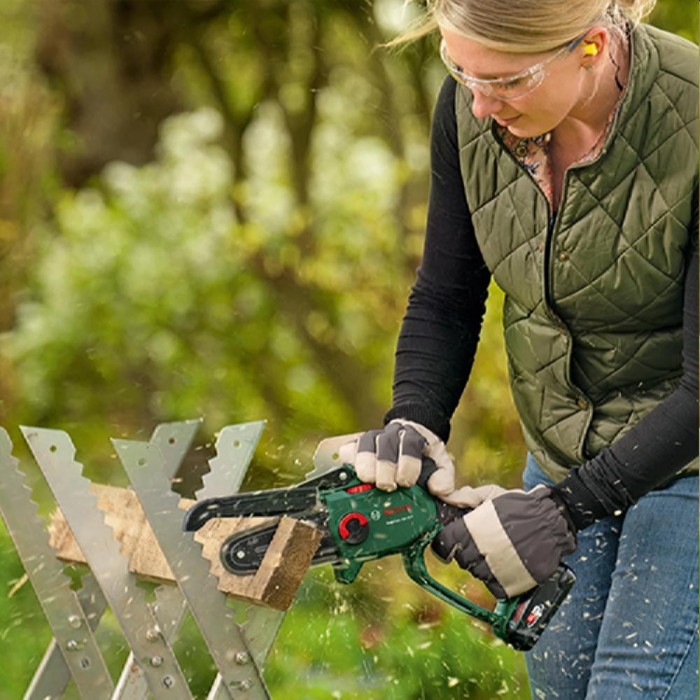 Пила цепная на аккумуляторе Bosch Pruner Saw (06008B8900) – Бензопилы - Дружбы