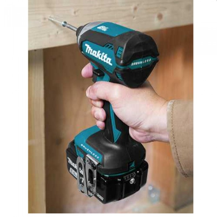 Șofer cu impact fără fir Makita DTD153Z – Șurubelnițe