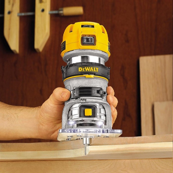Freză DeWALT D26200 pentru utilizare cu o singură mână – Mașini pentru prelucrarea lemnului