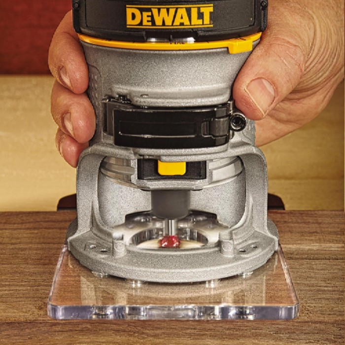 Freză DeWALT D26200 pentru utilizare cu o singură mână – Mașini pentru prelucrarea lemnului