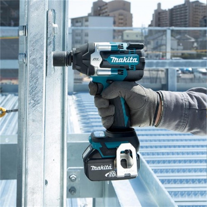 Шуруповерт с ударом Makita DTW701Z – Шуруповерты