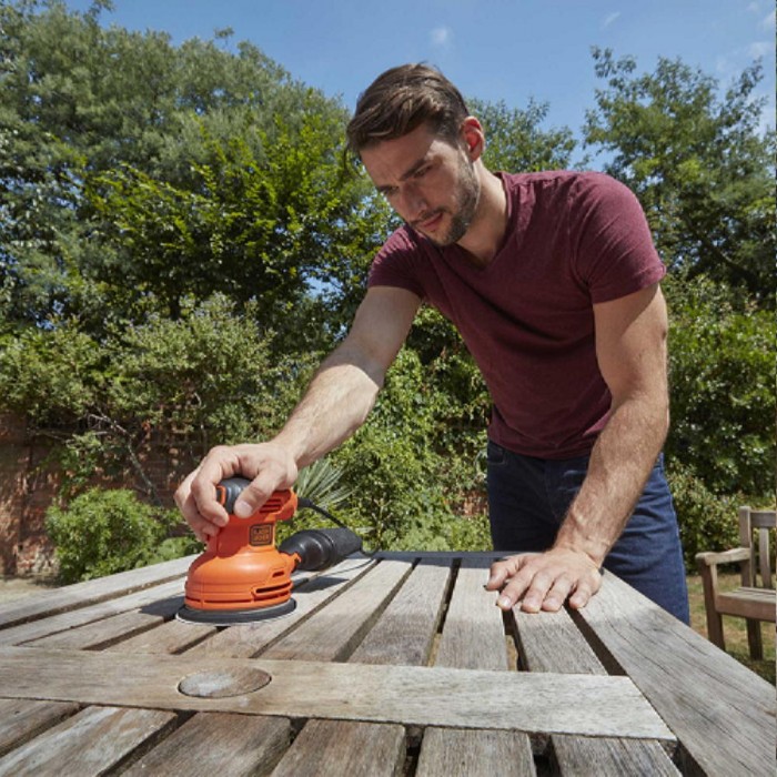 Машина шлифовальная эксцентриковая Black+Decker BEW210 – Шлифмашины и рубанки