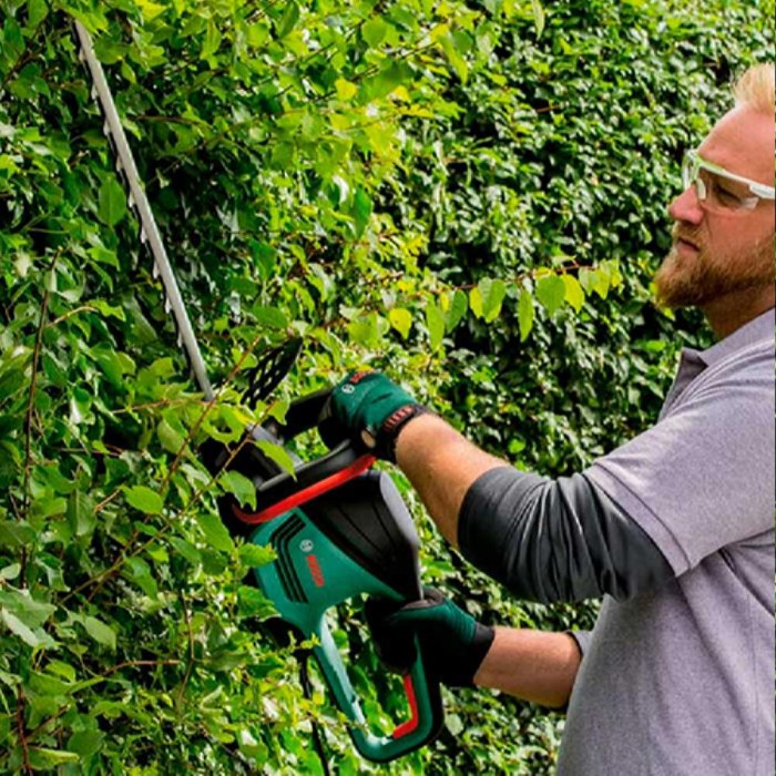 Кусторез Bosch Universal Hedge Cut 60 (06008C0703) – Триммеры и газонокосилки